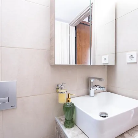 Family Apartment Near Port Piraeus Exterior photo