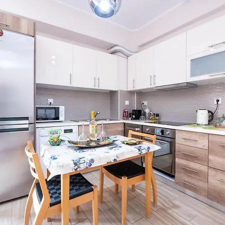 Family Apartment Near Port Piraeus Exterior photo
